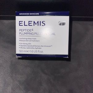 Plumping face night cream